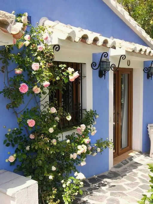Private Villa & Pool Nr Puerto Banus Marbella 0*,