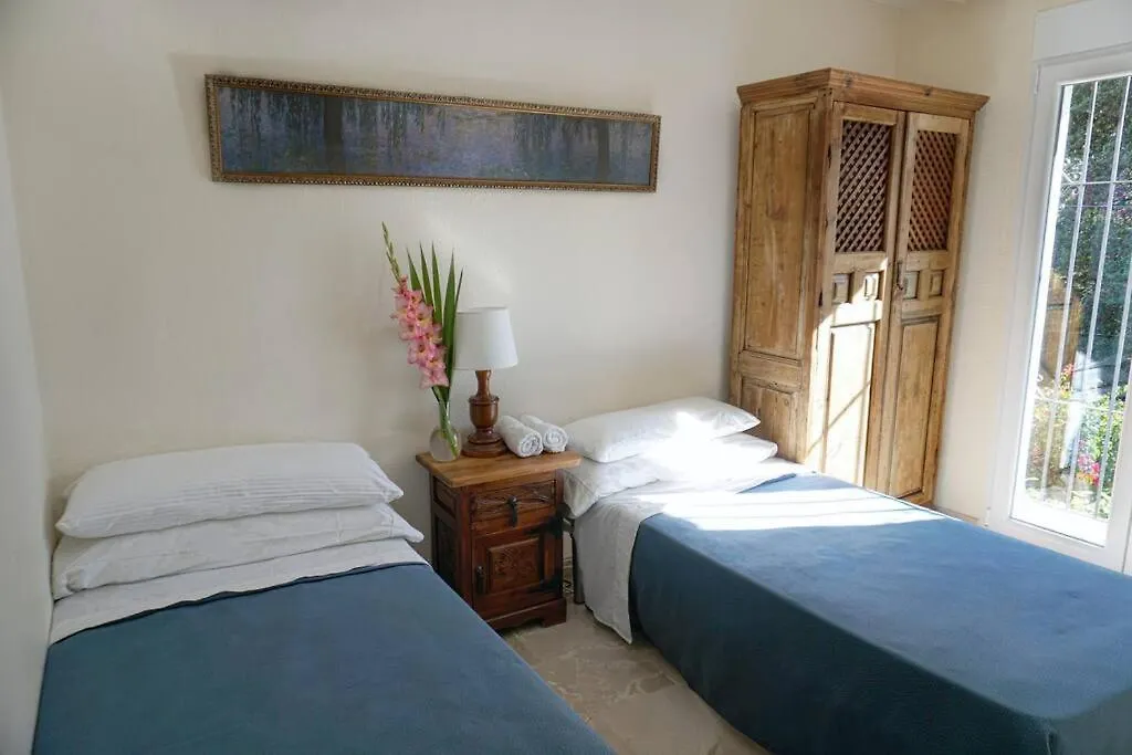 Private Villa & Pool Nr Puerto Banus Marbella