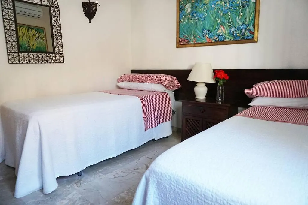 Private Villa & Pool Nr Puerto Banus Marbella
