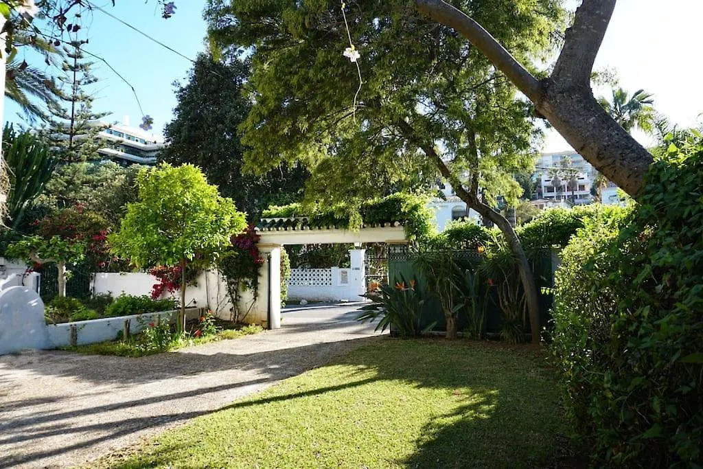 Private Villa & Pool Nr Puerto Banus Marbella